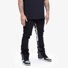 Load image into Gallery viewer, Valabasas - Stacked Cusp Jeans - Black - Clique Apparel
