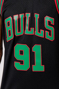 DENNIS RODMAN CHICAGO BULLS RED AND GREEN HARDWOOD CLASSIC SWINGMAN NBA JERSEY- MENS BLACK - Clique Apparel
